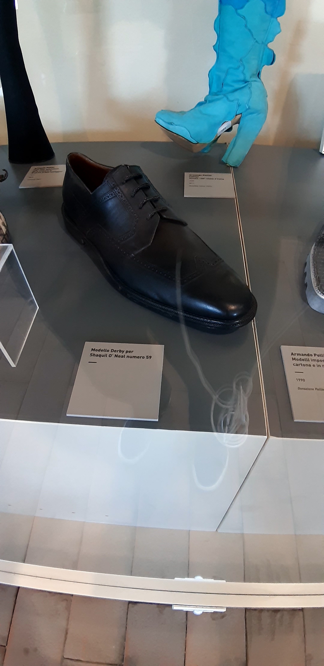 20_In mostra Scarpa di num.59